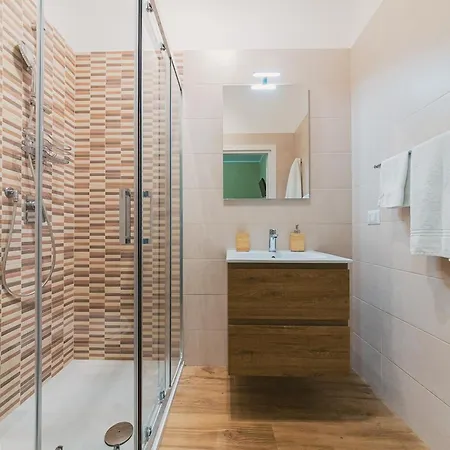 ゲストハウス Apulia バーリ